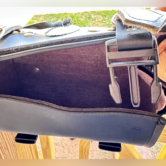 Black Studded Motorcycle Toolbag with concho. In great condition. - Picture 5 of 6